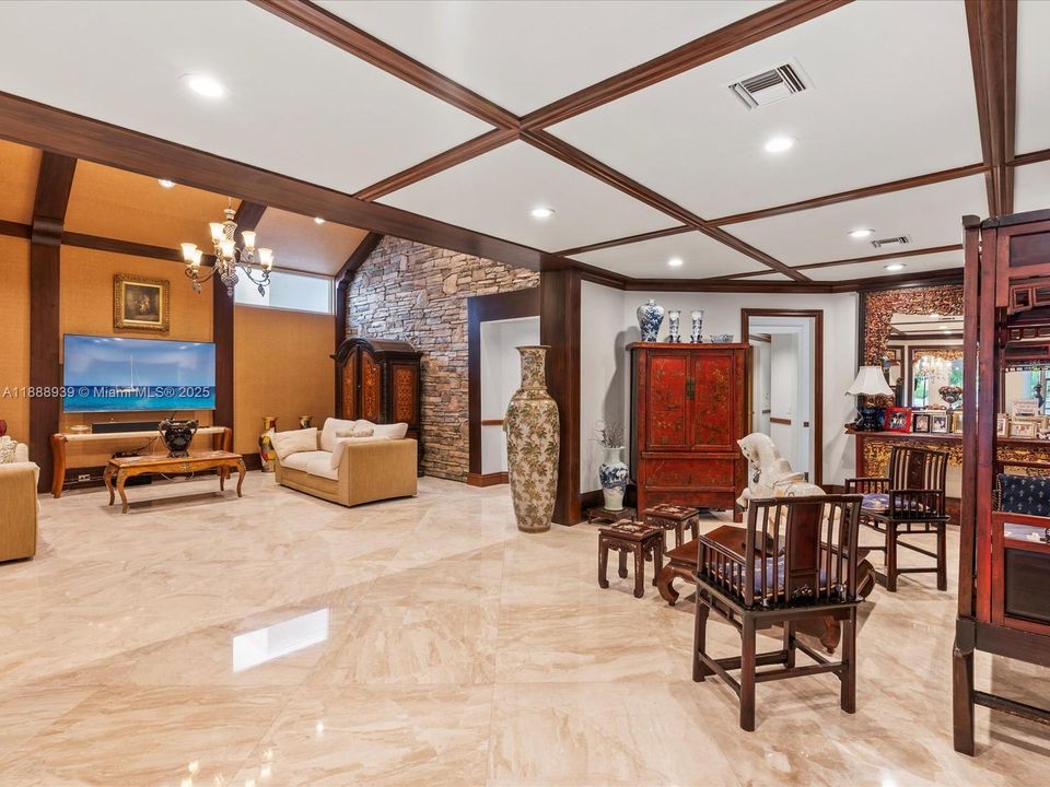 En Venta: $8,975,000 (7 camas, 8 baños, 11336 Pies cuadrados)