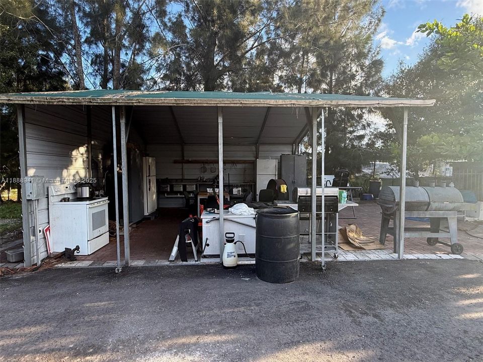 待售: $400,000 (3 贝兹, 2 浴室, 1104 平方英尺)