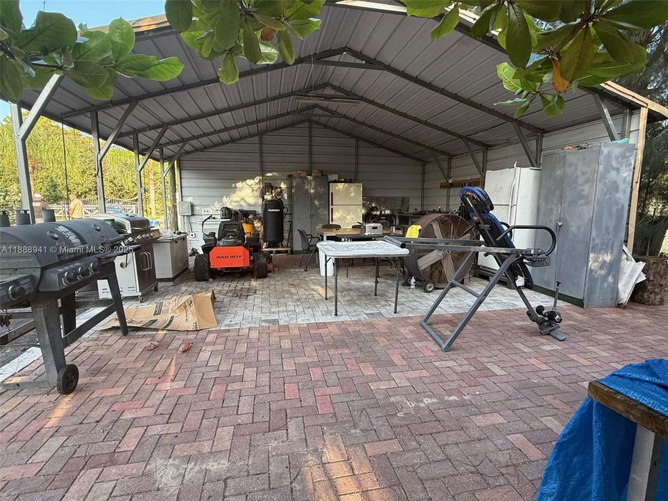 待售: $400,000 (3 贝兹, 2 浴室, 1104 平方英尺)