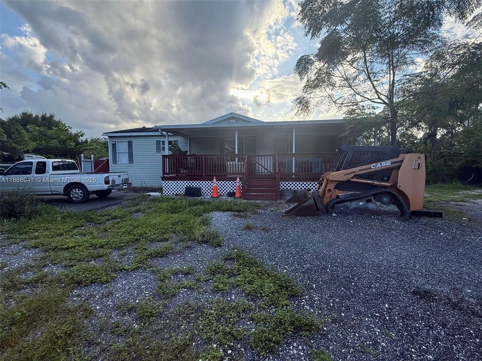 待售: $400,000 (3 贝兹, 2 浴室, 1104 平方英尺)