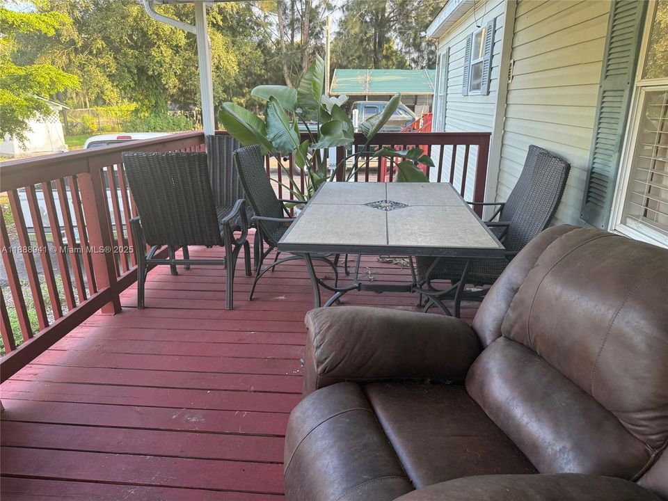 待售: $400,000 (3 贝兹, 2 浴室, 1104 平方英尺)