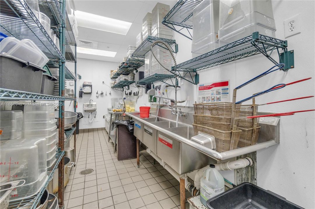 待售: $165,000 (0 贝兹, 0 浴室, 0 平方英尺)