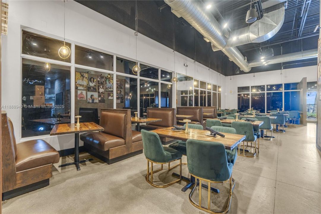 待售: $165,000 (0 贝兹, 0 浴室, 0 平方英尺)