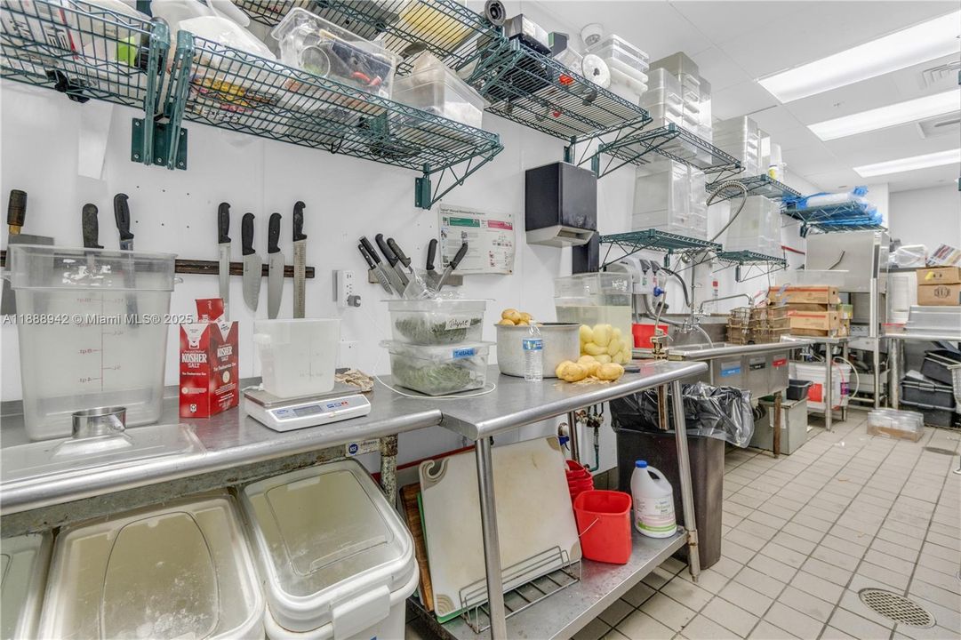 待售: $165,000 (0 贝兹, 0 浴室, 0 平方英尺)