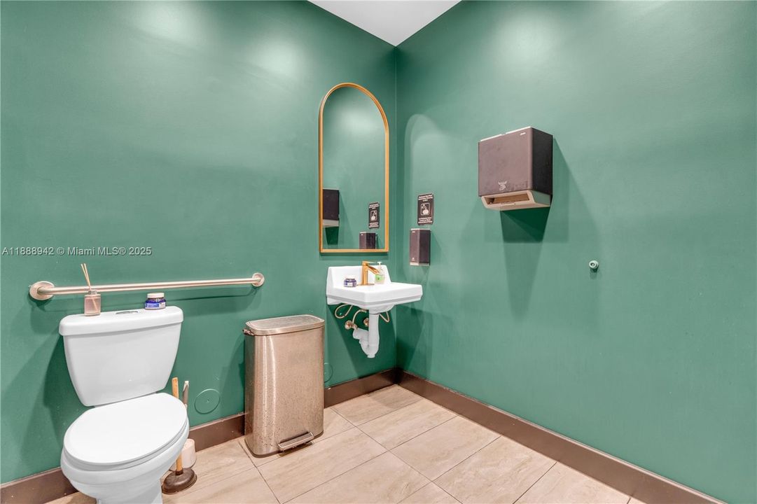 待售: $165,000 (0 贝兹, 0 浴室, 0 平方英尺)