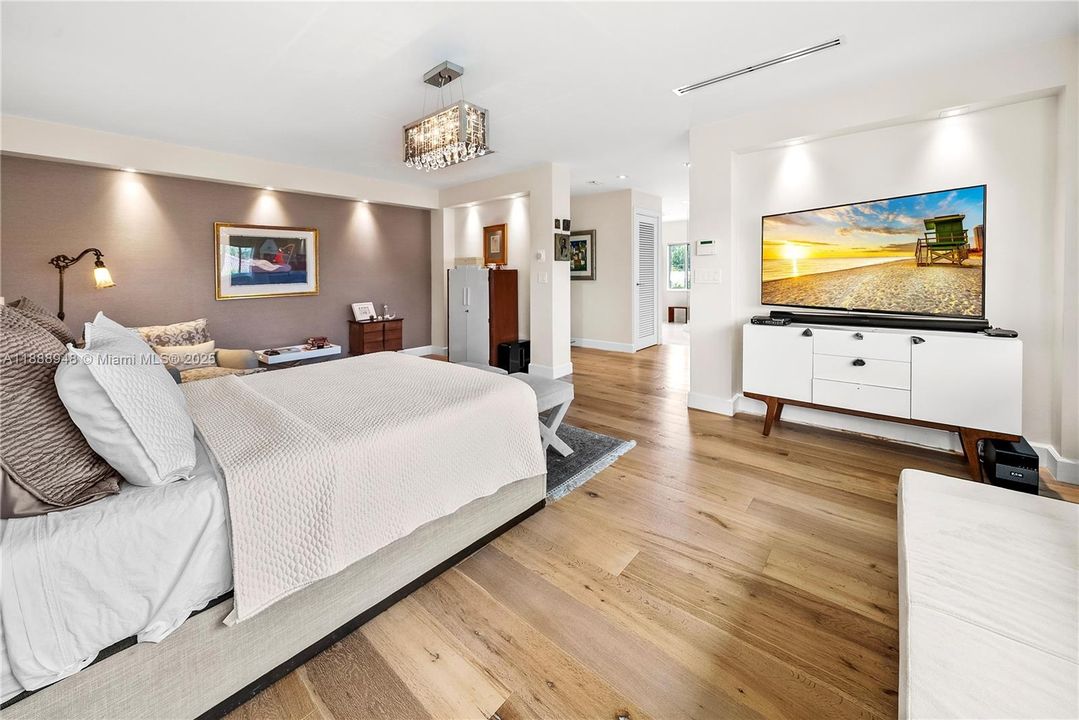 For Sale: $5,250,000 (4 beds, 4 baths, 4247 Square Feet)