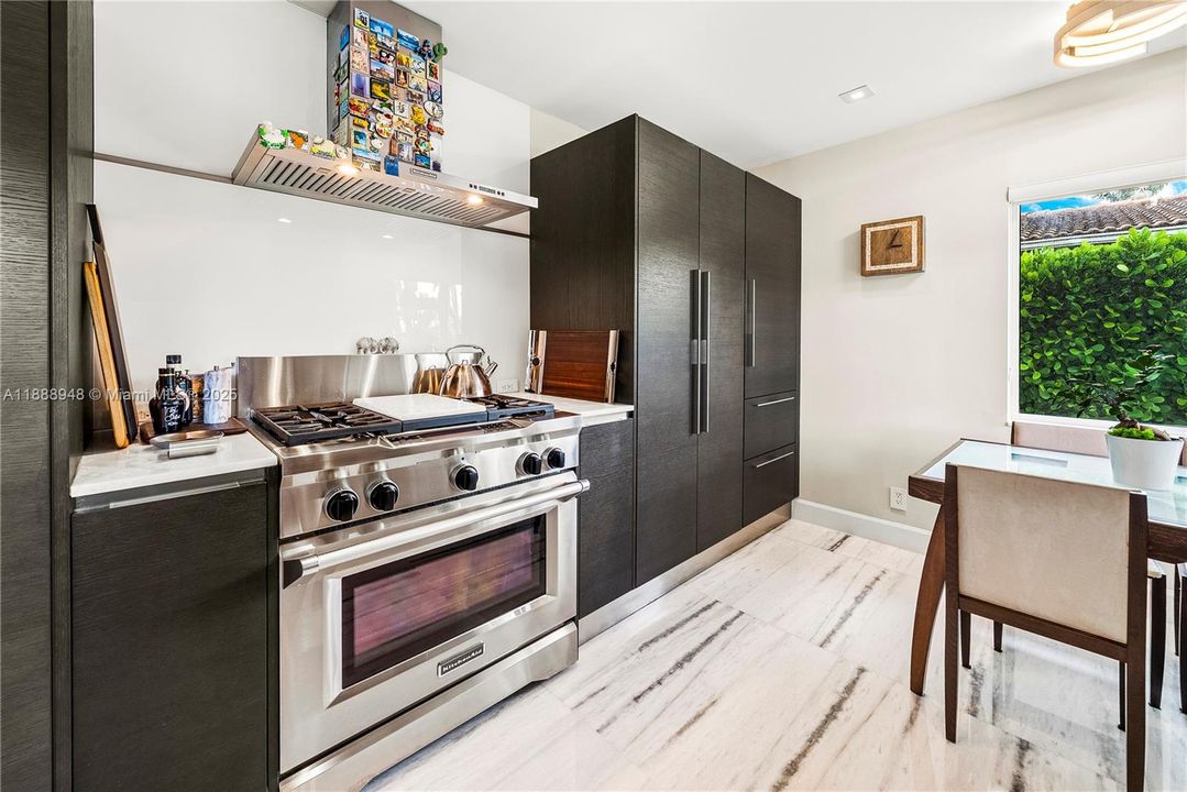 For Sale: $5,250,000 (4 beds, 4 baths, 4247 Square Feet)