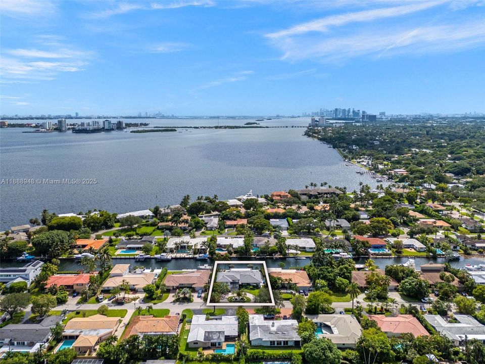 For Sale: $5,250,000 (4 beds, 4 baths, 4247 Square Feet)