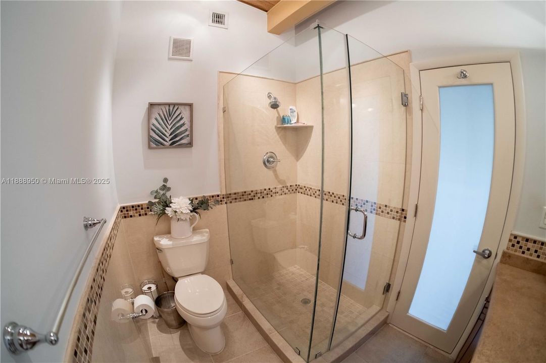 Недавно продано: $615,000 (3 спален, 2 ванн, 1680 Квадратных фут)