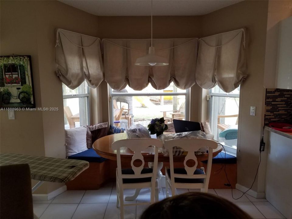 最近租的: $4,500 (3 贝兹, 2 浴室, 2223 平方英尺)