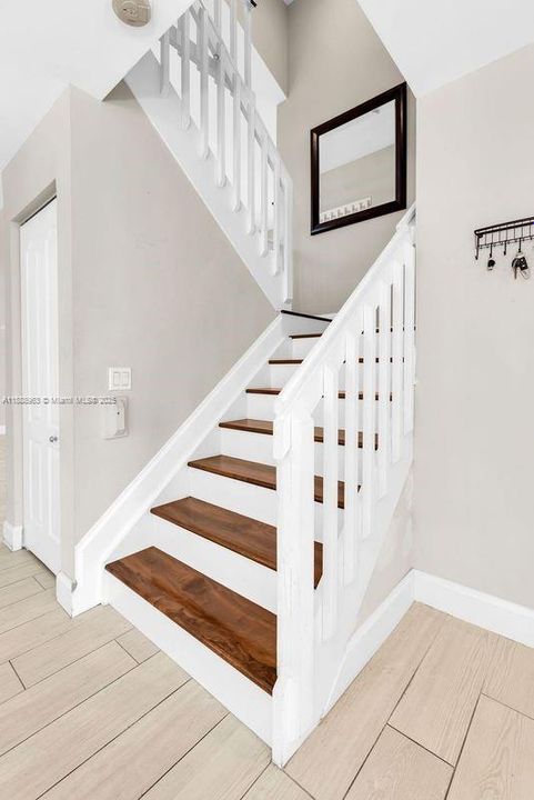 最近租的: $4,500 (3 贝兹, 2 浴室, 2223 平方英尺)