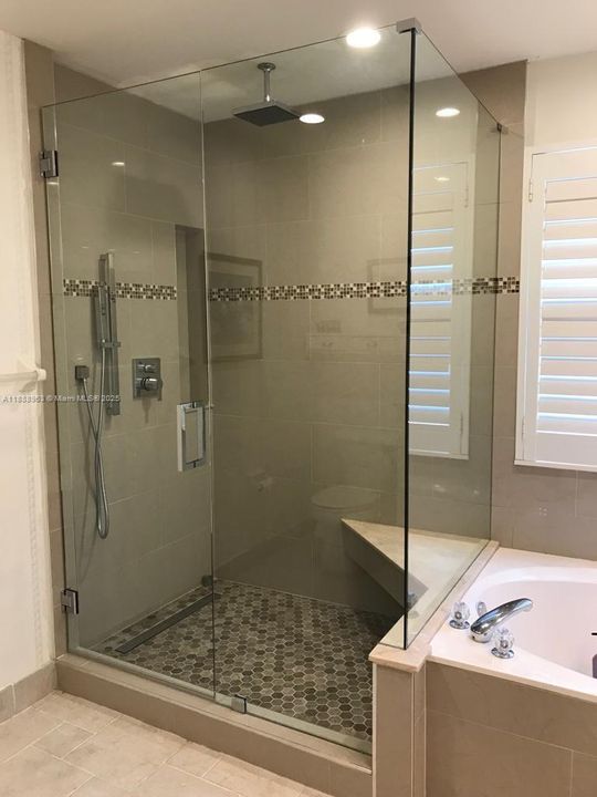 最近租的: $4,500 (3 贝兹, 2 浴室, 2223 平方英尺)