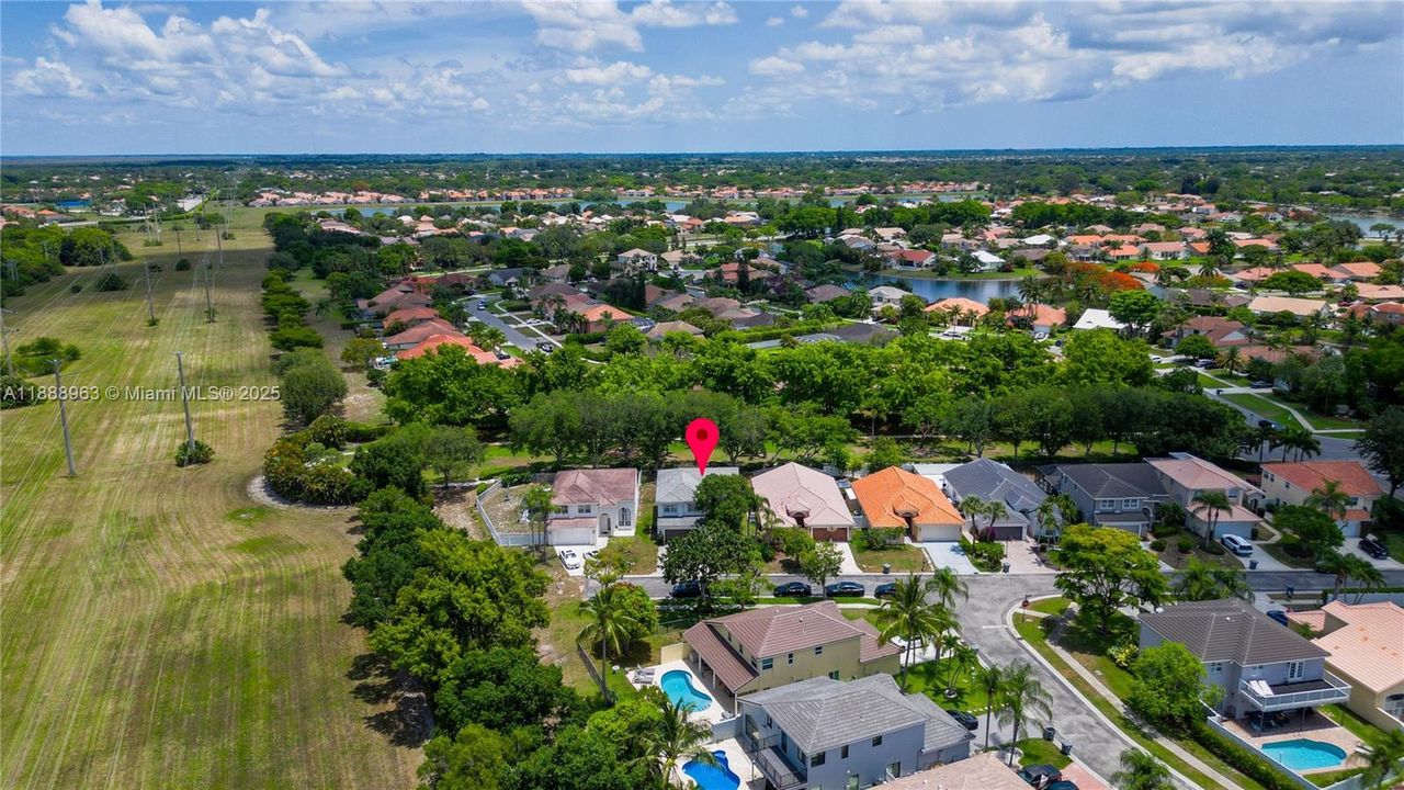 最近租的: $4,500 (3 贝兹, 2 浴室, 2223 平方英尺)