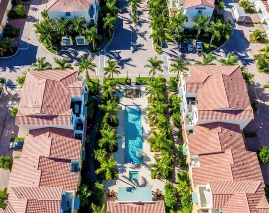 Под контрактом: $3,600 (3 спален, 2 ванн, 1734 Квадратных фут)