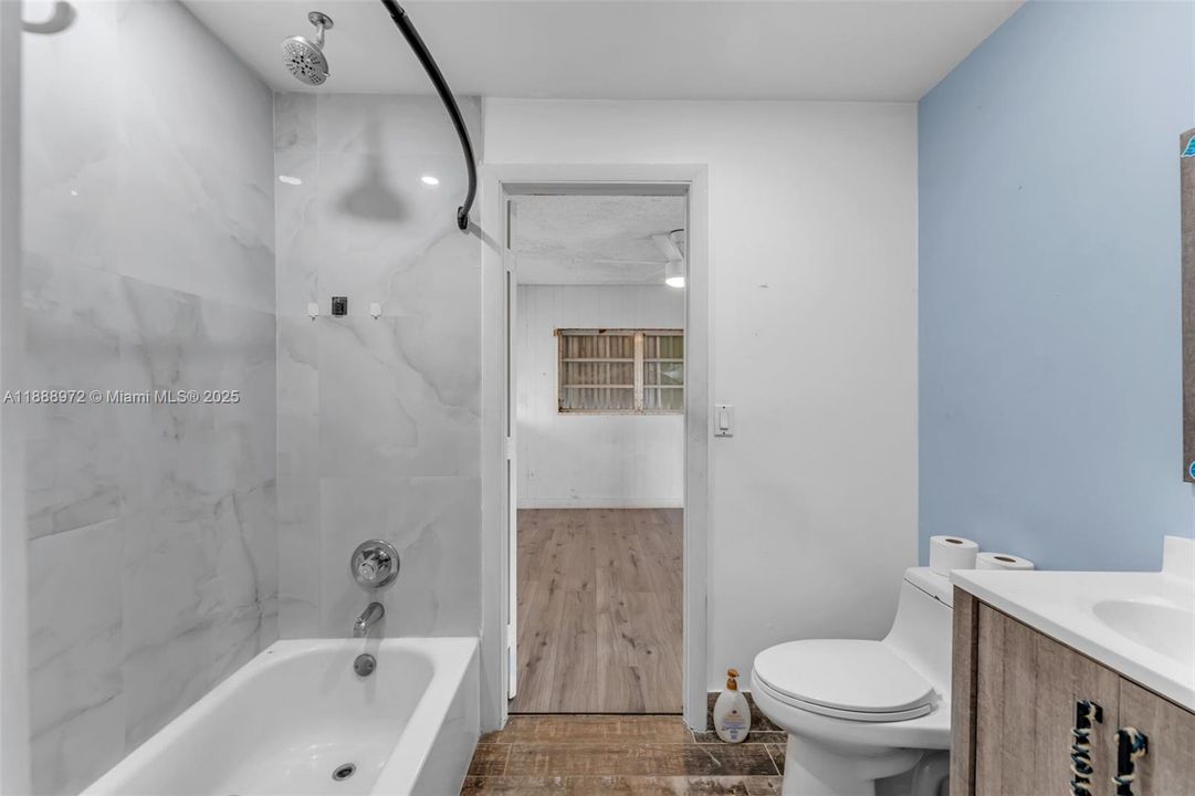 На продажу: $1,750,000 (4 спален, 2 ванн, 2196 Квадратных фут)