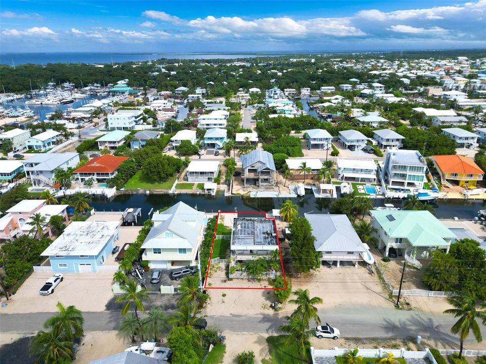 На продажу: $1,750,000 (4 спален, 2 ванн, 2196 Квадратных фут)