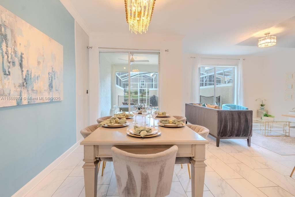 En Venta: $430,000 (4 camas, 3 baños, 1914 Pies cuadrados)