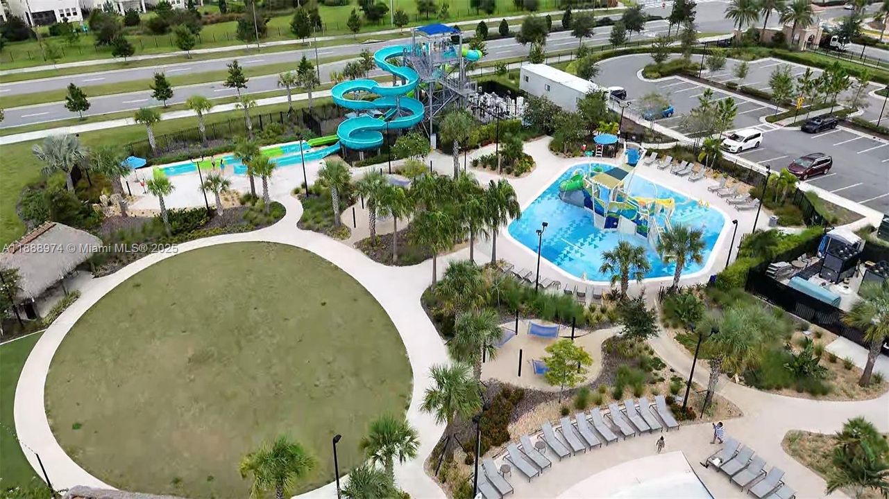 En Venta: $430,000 (4 camas, 3 baños, 1914 Pies cuadrados)