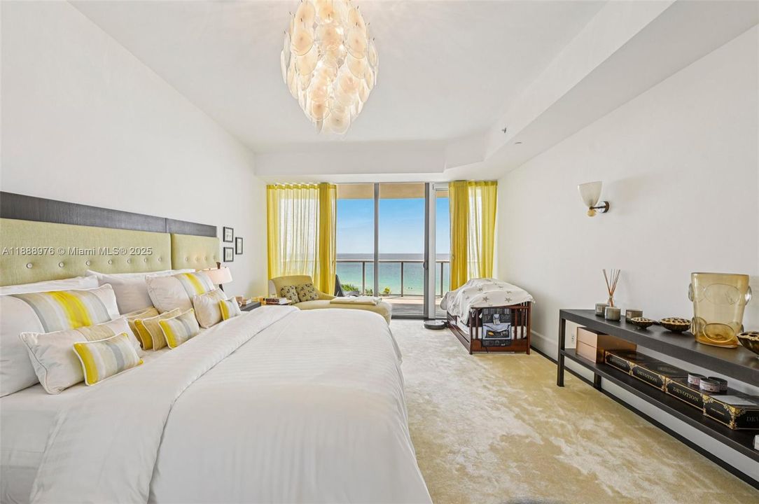 For Sale: $7,000,000 (2 beds, 2 baths, 2721 Square Feet)