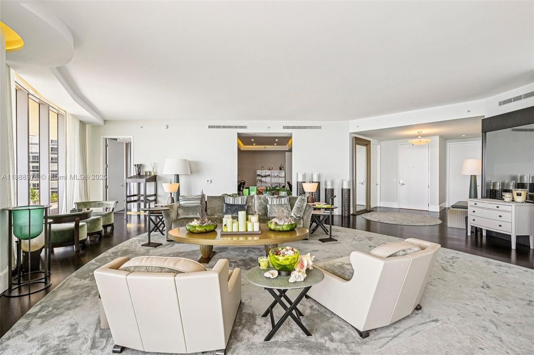 For Sale: $7,000,000 (2 beds, 2 baths, 2721 Square Feet)