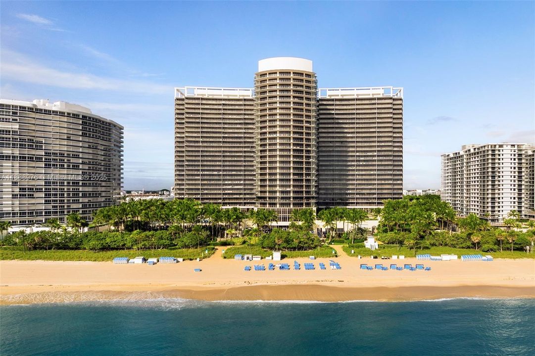 For Sale: $7,000,000 (2 beds, 2 baths, 2721 Square Feet)