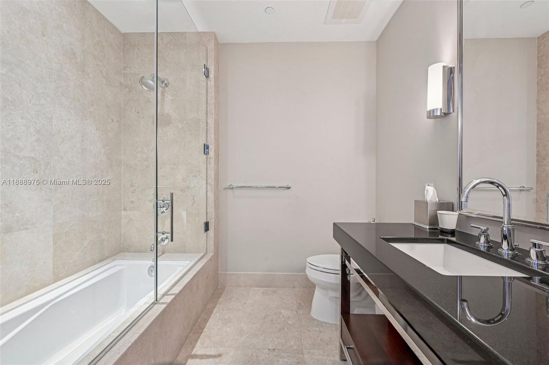 For Sale: $7,000,000 (2 beds, 2 baths, 2721 Square Feet)