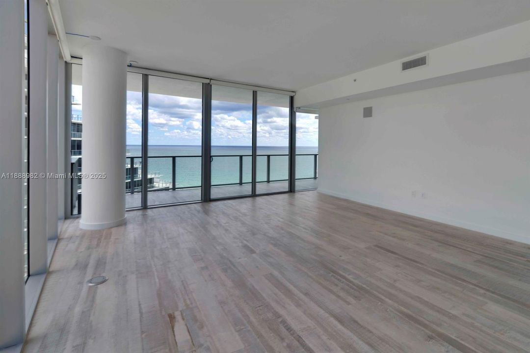 For Sale: $3,950,000 (3 beds, 3 baths, 2661 Square Feet)