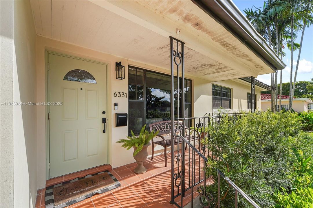 Active With Contract: $4,500 (3 beds, 2 baths, 1676 Square Feet)