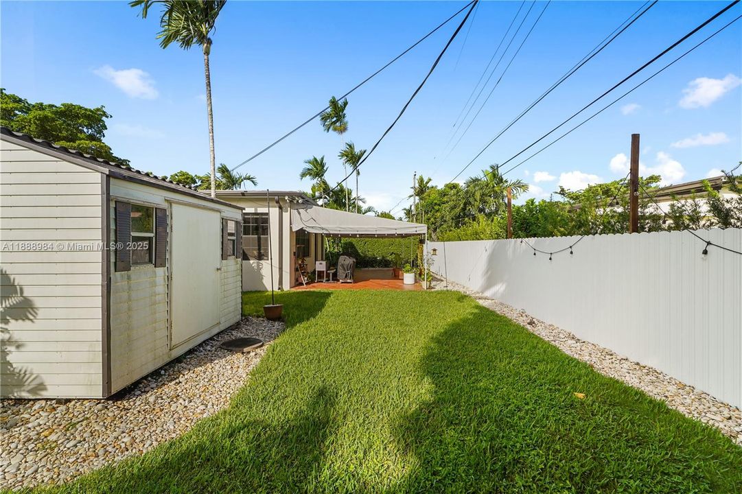 Active With Contract: $4,500 (3 beds, 2 baths, 1676 Square Feet)