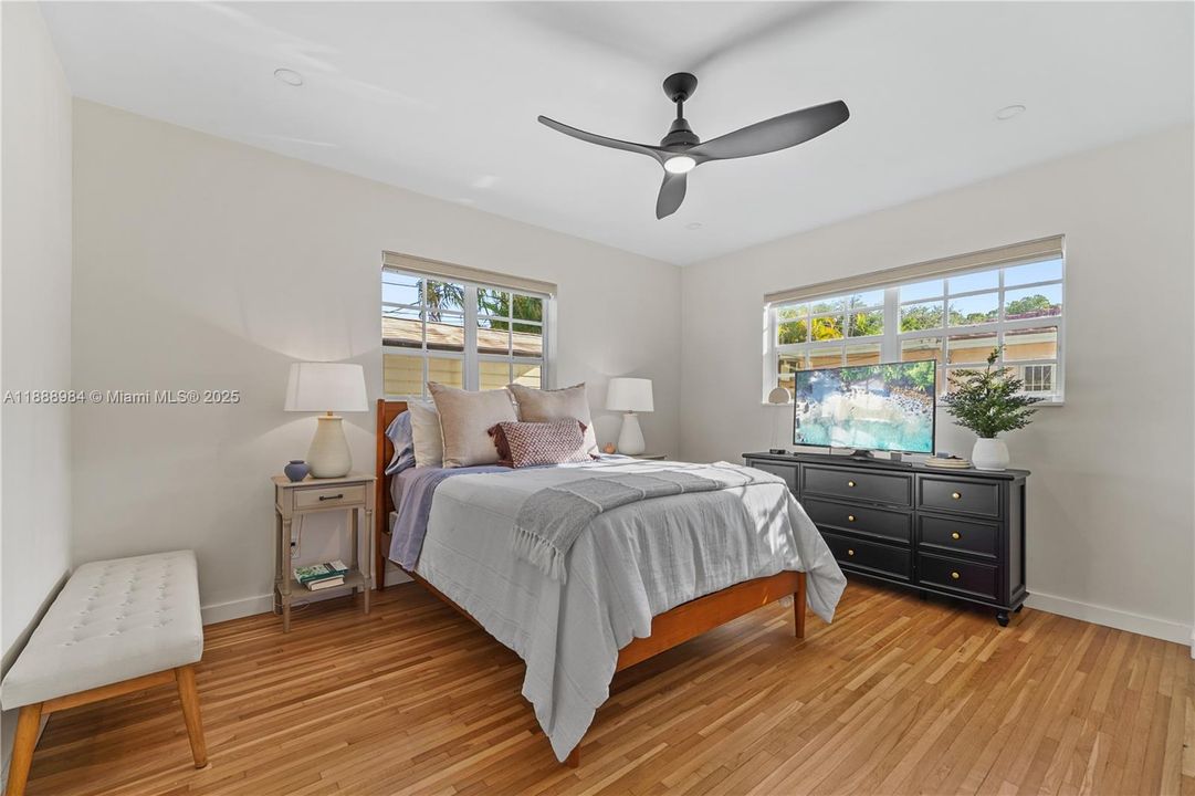 Active With Contract: $4,500 (3 beds, 2 baths, 1676 Square Feet)