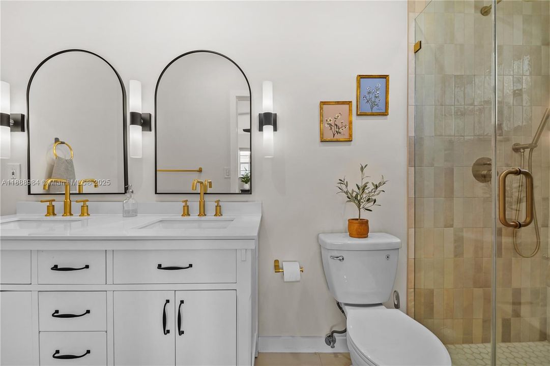 Active With Contract: $4,500 (3 beds, 2 baths, 1676 Square Feet)