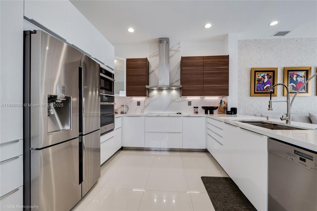 For Rent: $10,750 (4 beds, 3 baths, 2094 Square Feet)