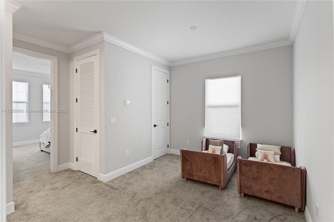 For Rent: $6,500 (5 beds, 3 baths, 2502 Square Feet)