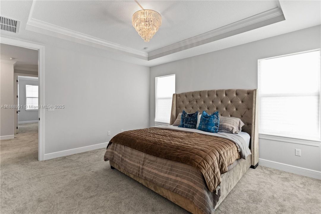 For Rent: $6,500 (5 beds, 3 baths, 2502 Square Feet)