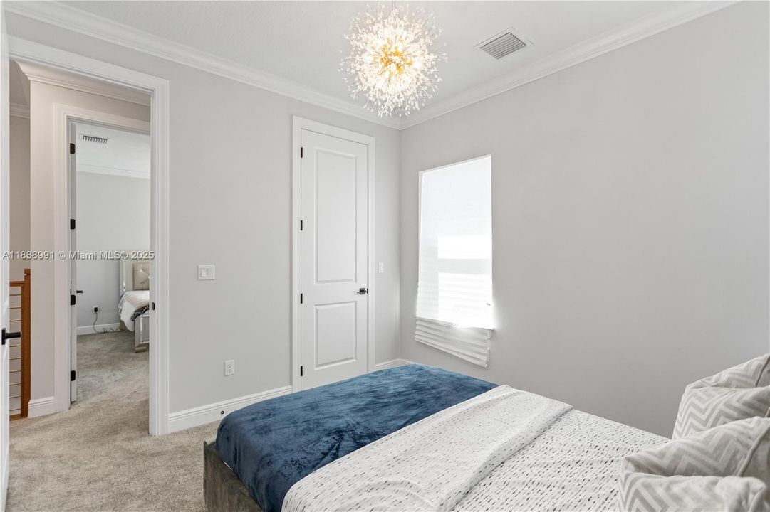 For Rent: $6,500 (5 beds, 3 baths, 2502 Square Feet)