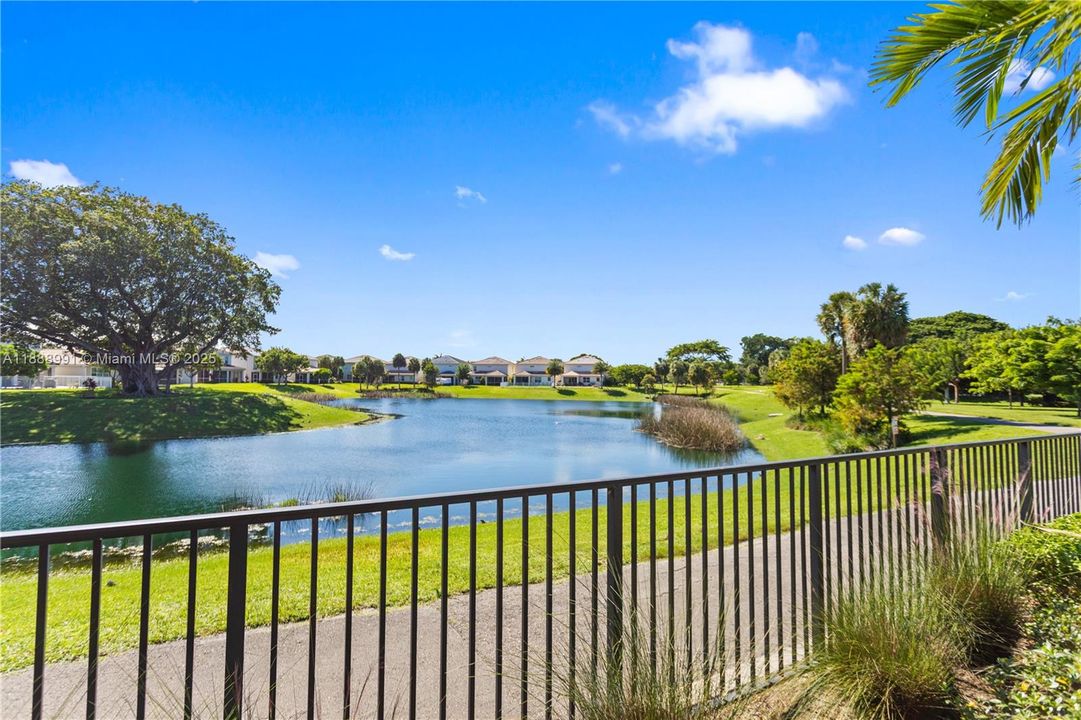 For Rent: $6,500 (5 beds, 3 baths, 2502 Square Feet)