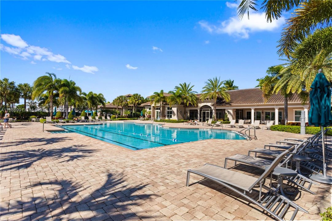 For Rent: $6,500 (5 beds, 3 baths, 2502 Square Feet)