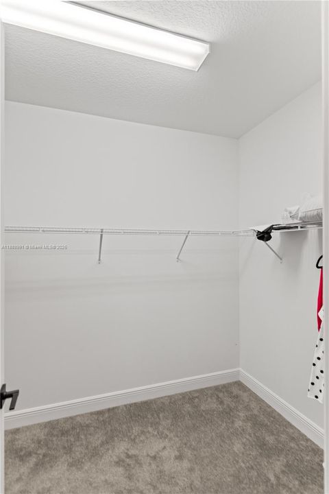 For Rent: $6,500 (5 beds, 3 baths, 2502 Square Feet)