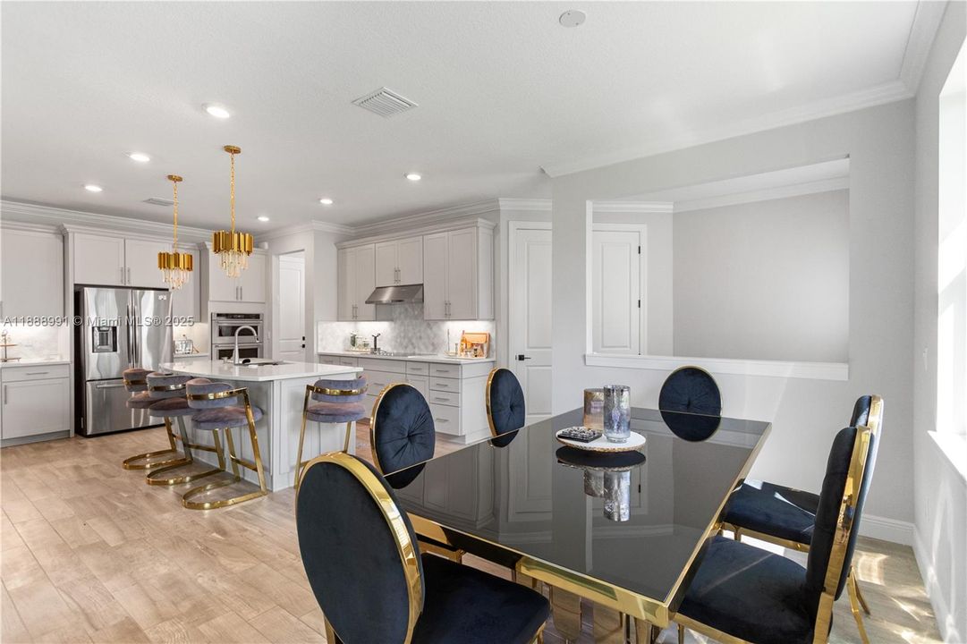 For Rent: $6,500 (5 beds, 3 baths, 2502 Square Feet)