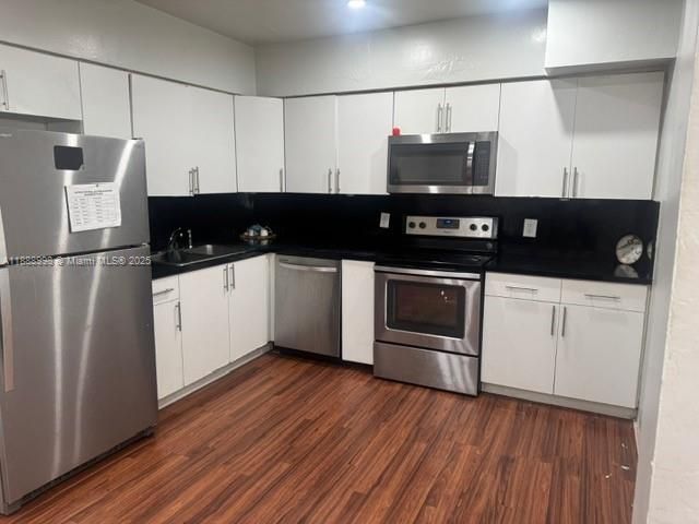 For Sale: $600,000 (3 beds, 2 baths, 1362 Square Feet)