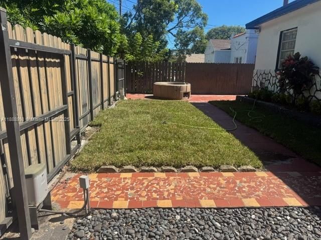 For Sale: $600,000 (3 beds, 2 baths, 1362 Square Feet)