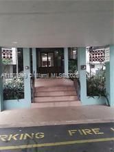 Active With Contract: $1,400 (1 beds, 1 baths, 543 Square Feet)