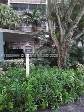 Active With Contract: $1,400 (1 beds, 1 baths, 543 Square Feet)