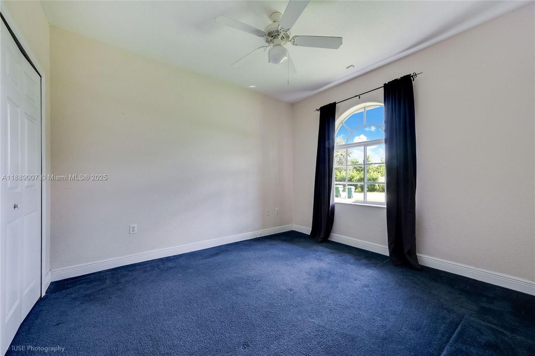 Недавно продано: $757,000 (4 спален, 2 ванн, 2275 Квадратных фут)