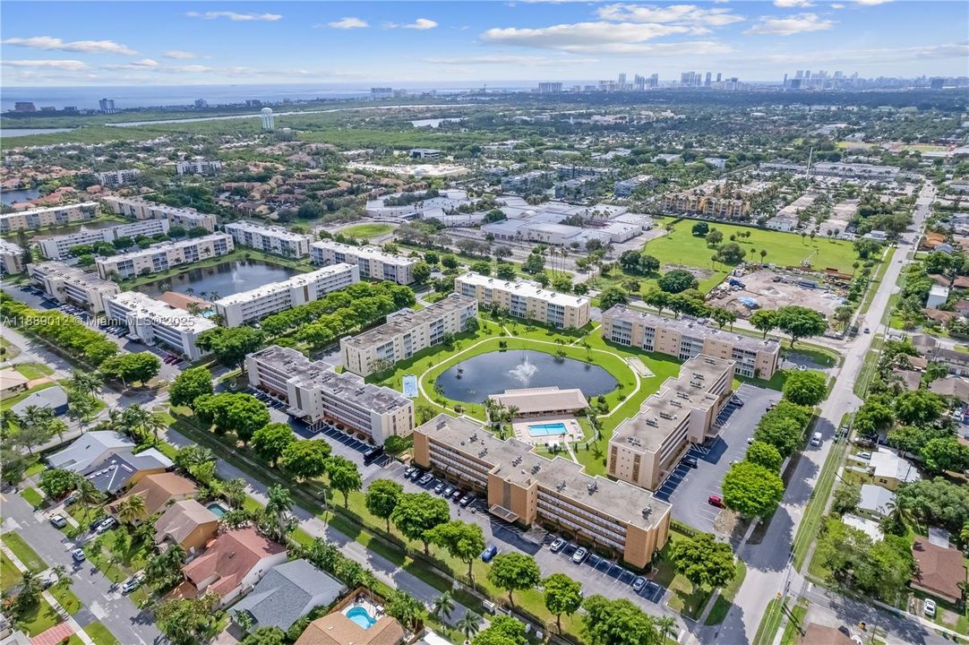 For Sale: $169,000 (1 beds, 1 baths, 800 Square Feet)