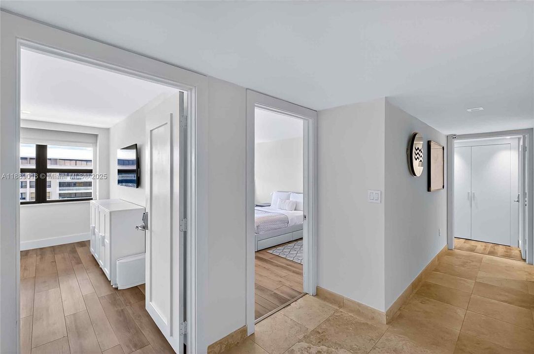 En Venta: $2,599,000 (3 camas, 3 baños, 2398 Pies cuadrados)