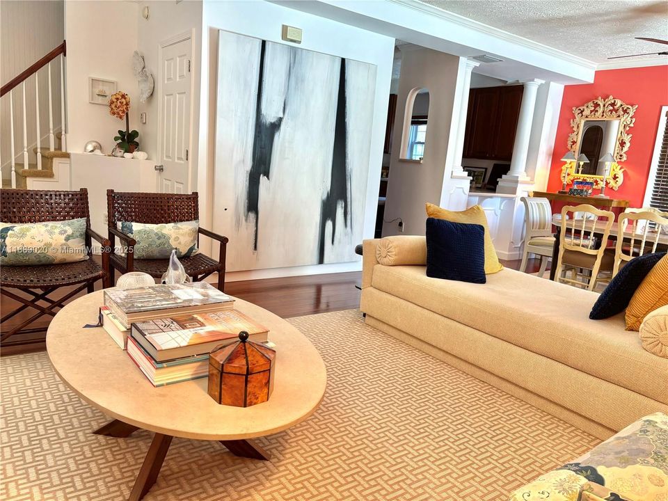 En Venta: $1,500,000 (3 camas, 3 baños, 2128 Pies cuadrados)