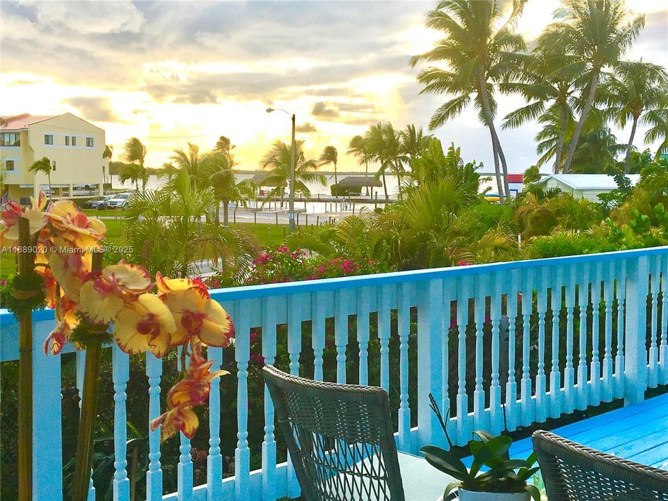 En Venta: $1,500,000 (3 camas, 3 baños, 2128 Pies cuadrados)