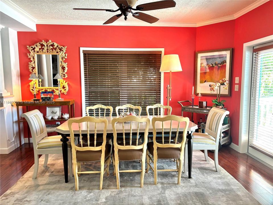 En Venta: $1,500,000 (3 camas, 3 baños, 2128 Pies cuadrados)