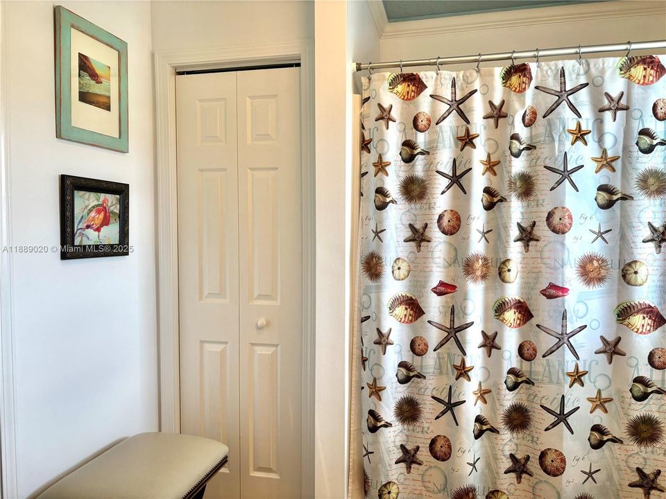 En Venta: $1,500,000 (3 camas, 3 baños, 2128 Pies cuadrados)